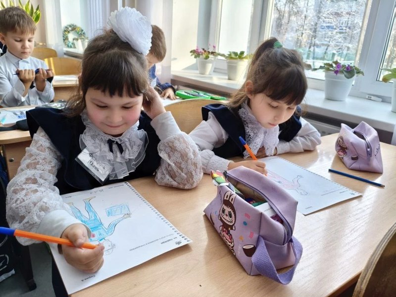 Занятие Курса развития творческого мышления в 1 А классе
