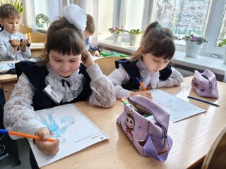Занятие Курса развития творческого мышления в 1 А классе