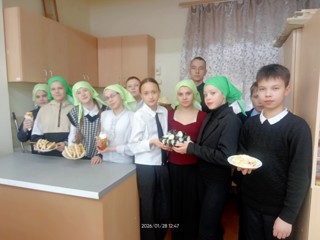 Неделя искусства и технологии.