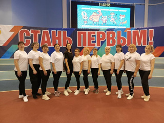 Педагогический коллектив на площадке ГТО!
