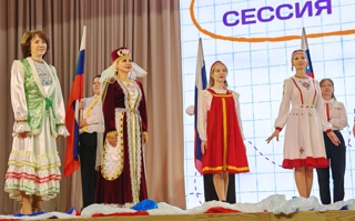 Педагоги Большесундырской школы приняли участие в республиканской стратегической сессии «Навигаторы детства: сила в единстве», посвященной Году Единства народов России.