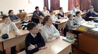 Деньги любят счет, а школьники — уроки: репортаж с онлайн-занятия по финансовой грамотности